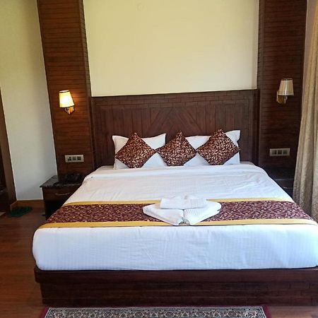 Misty Mountain Manali Hotel Exterior foto