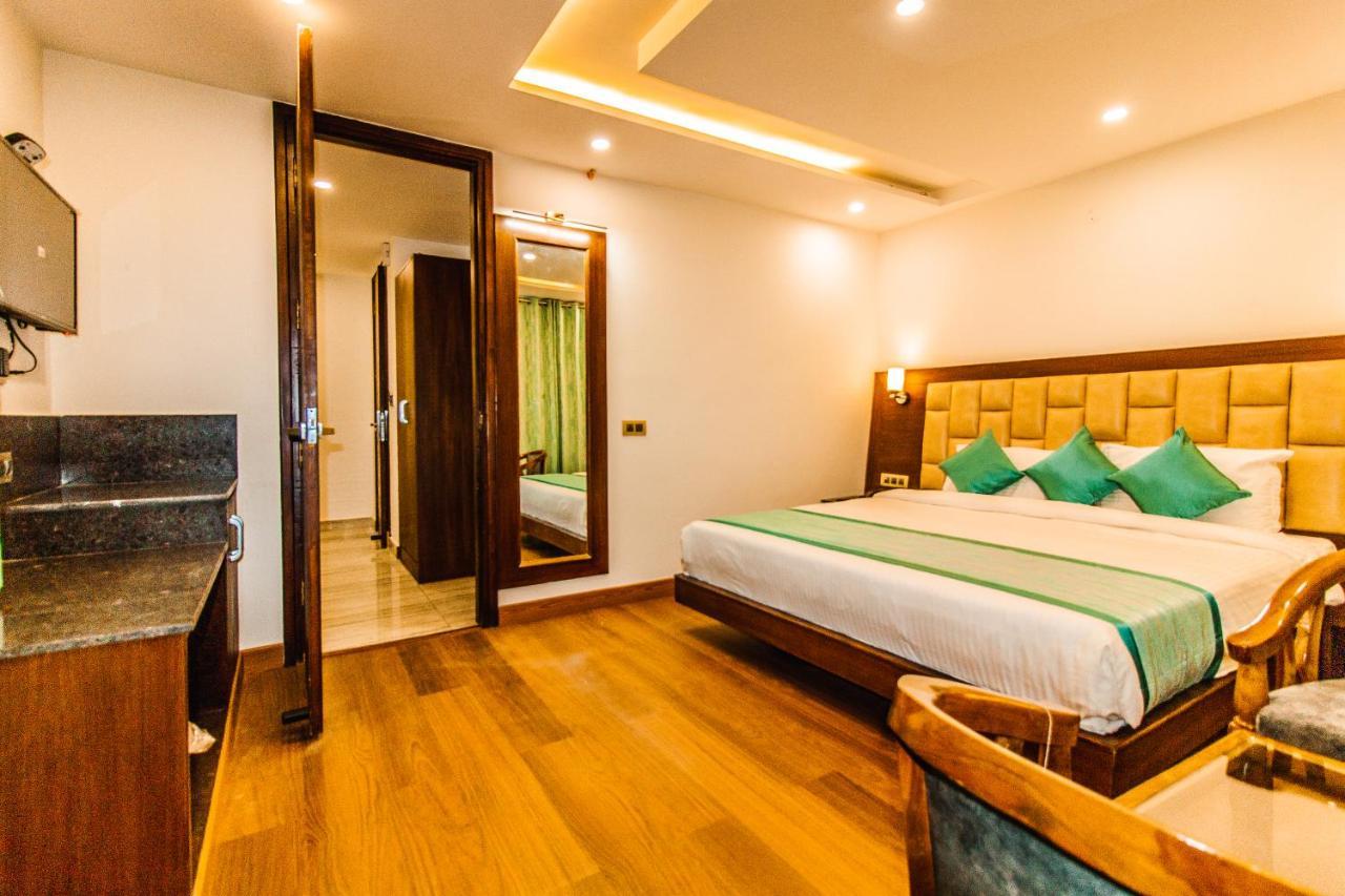 Misty Mountain Manali Hotel Exterior foto