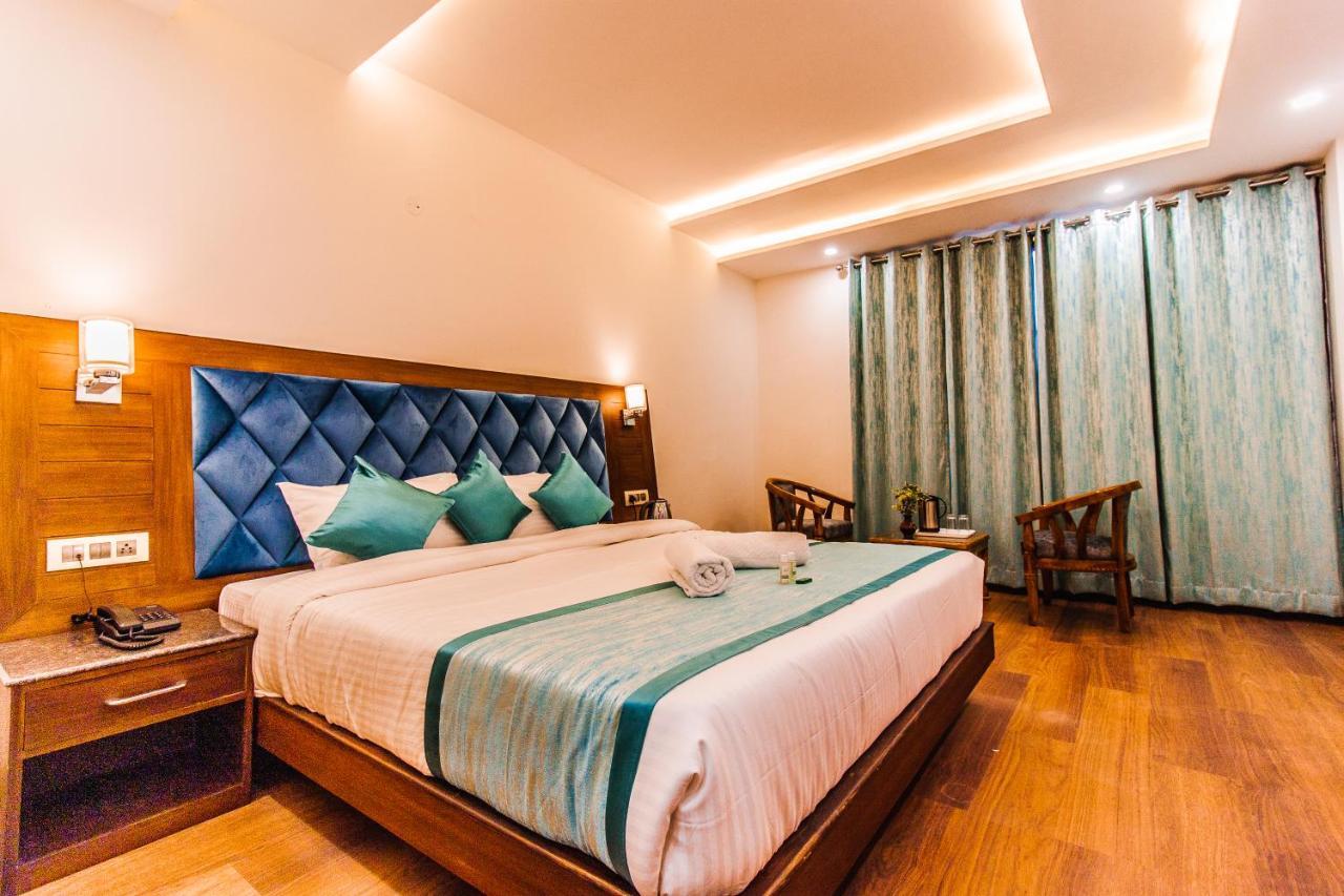 Misty Mountain Manali Hotel Exterior foto
